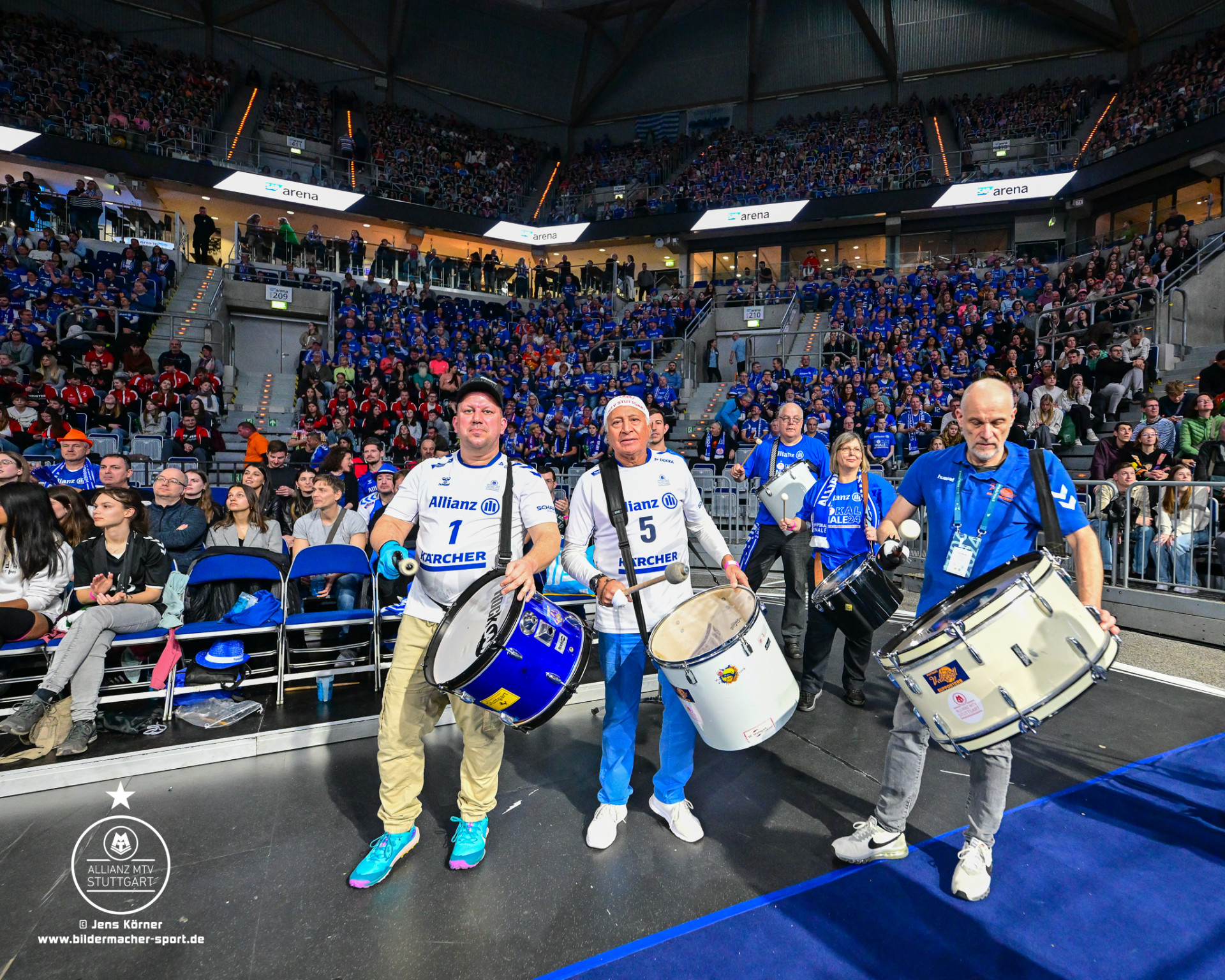 Mit über 1.000 Fans, Partnern und Sponsoren nach Mannheim! Foto: Jens Körner - Bildermacher Sport